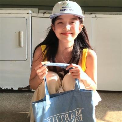 在切瑟尔海滩上